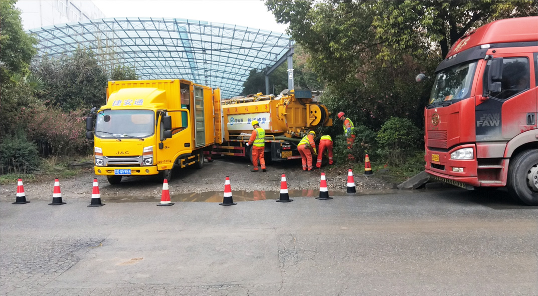 文殊镇成区雨污水管网“四位一体”检测疏通项目